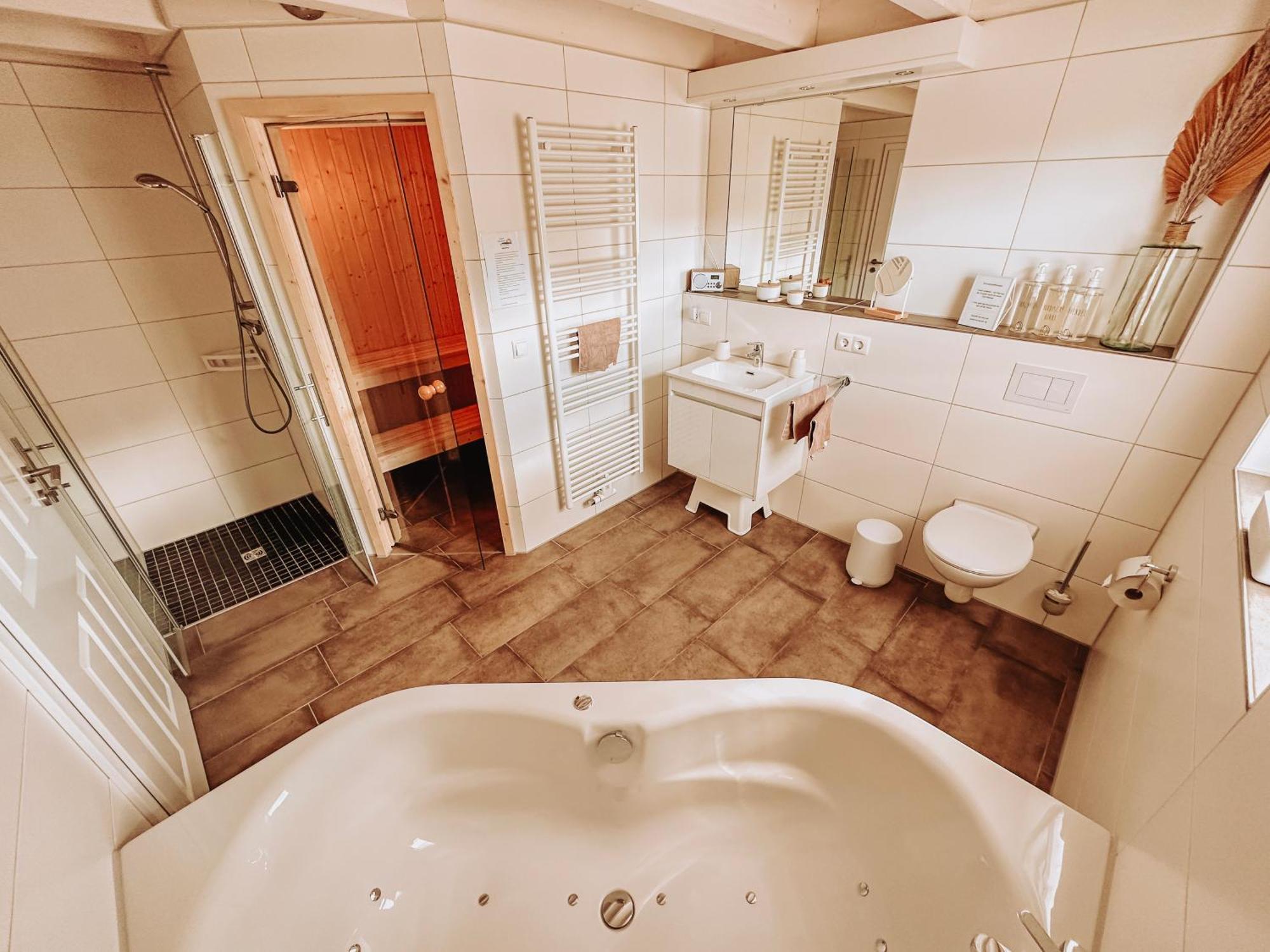 Malerisch Am See Mit Kamin, Sauna & Whirlpool Nordhorn Exteriér fotografie